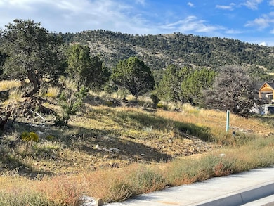 1906 N Pinyon Grove Cir, Cedar City, UT 84721 - photo 2