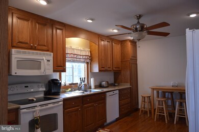 7112 Ladysmith Rd, Ruther Glen, VA 22546 - photo 7