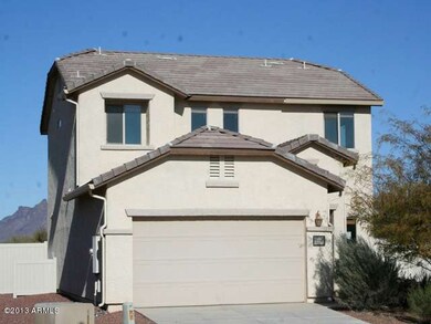 023-256945 front left