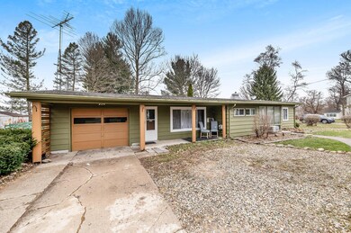 904 S Kalamazoo Ave, Marshall, MI 49068 - photo 6