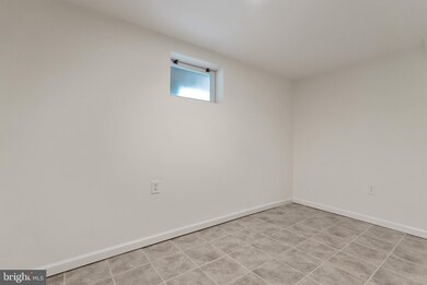 11325 Old Prospect Hill Rd, Glenn Dale, MD 20769 - photo 4