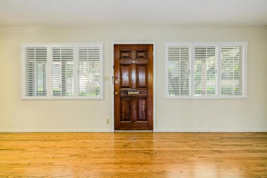 972 S Orange Grove Blvd unit C, Pasadena, CA 91105 - photo 5