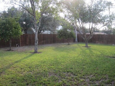 1107 W 5th St, Weslaco, TX 78596 - photo 3