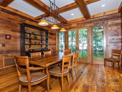 311 Trailing Way unit 142, Sylva, NC 28779 - photo 5