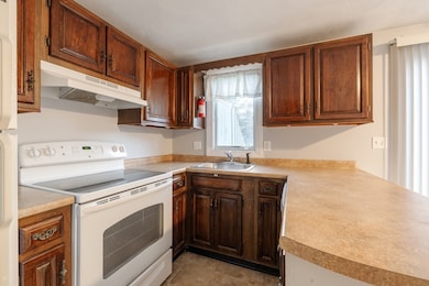 46 Profile Cir unit 46, Nashua, NH 03063 - photo 7