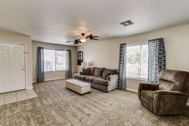 ENTRY/LIVING ROOM
