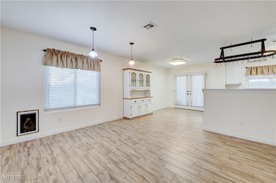 Family room and breakfast nook