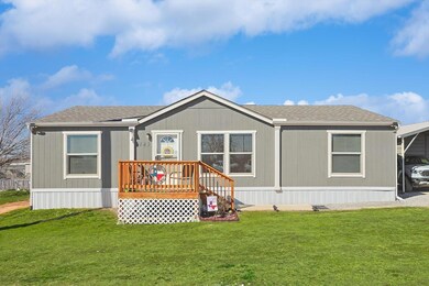 145 Barnes Ct, Decatur, TX 76234 - photo 2