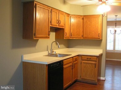 304 Locust St SE unit C, Vienna, VA 22180 - photo 7