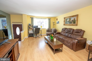 4720 Saint Denis Dr, Philadelphia, PA 19114 - photo 6