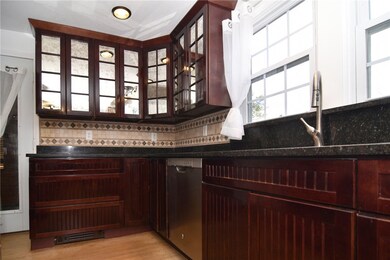 1008 Main Ave, Warwick, RI 02886 - photo 3