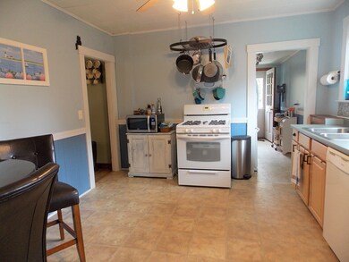 9 Dewey St, Hudson, MA 01749 - photo 6