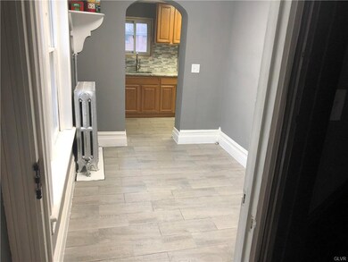 39 Dowell St, Slatington, PA 18080 - photo 2