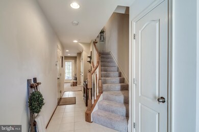 9818 Solar Course, Laurel, MD 20723 - photo 7