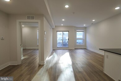 140 Green Ln unit 109, Philadelphia, PA 19127 - photo 2