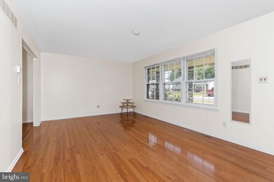 1123 Maplefield Rd, Newark, DE 19713 - photo 6