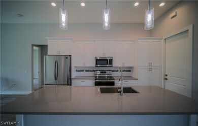 1239 Bermar St, Fort Myers, FL 33913 - photo 5