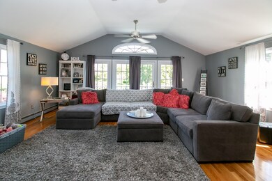 10 Essex Heights Dr, Weymouth, MA 02188 - photo 4