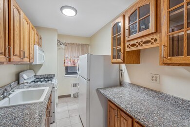 102-55 67th Rd unit 2V, Forest Hills, NY 11375 - photo 7