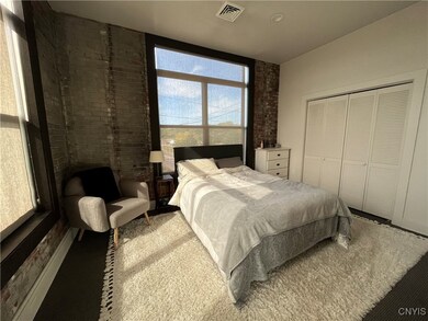 800 N Clinton St, Syracuse, NY 13204 - photo 6