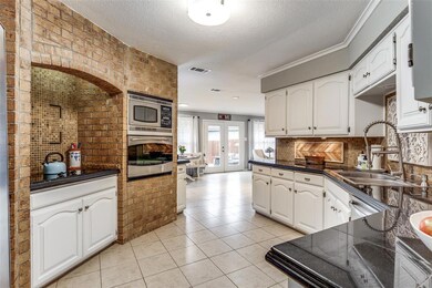 512 Sunset Dr, Hurst, TX 76054 - photo 7