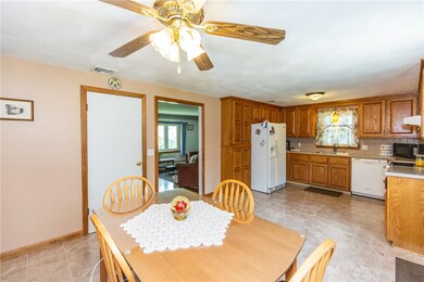 30 Ledgemont Ct, West Warwick, RI 02893 - photo 5