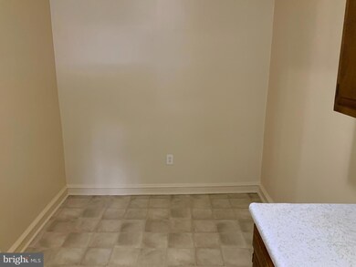 21 Yale Rd unit E, Audubon, NJ 08106 - photo 6