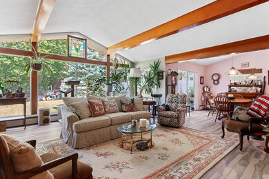 916 Hillcrest Dr - 1001