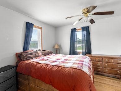 02-Master Bedroom