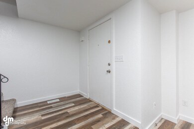 Front Entry MS_106654-SMALL