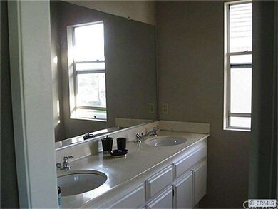 Dual sinks in master bath