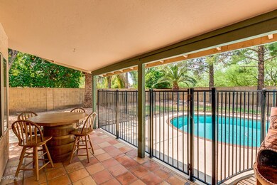 04 2834 N Yucca St Covered Patio & Pool