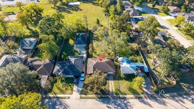 4801 Sanborn Dr, Houston, TX 77092 - photo 6