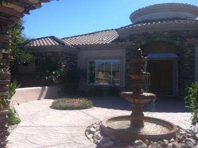 courtyard large