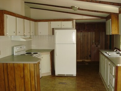 28 Timmons Rd, Crawfordville, FL 32327 - photo 4