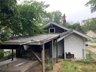 1920 22nd St, Des Moines, IA 50310 - photo 3