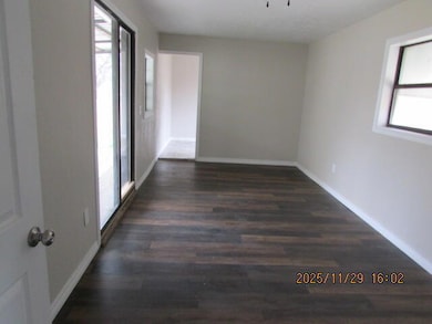 716 W E Ave, Muleshoe, TX 79347 - photo 5