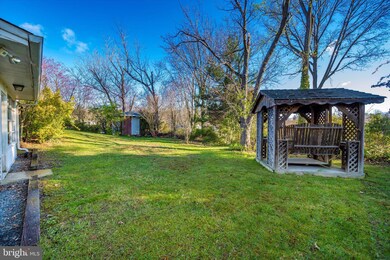 2912 Shanandale Dr, Silver Spring, MD 20904 - photo 3