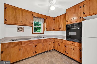 6754 Glenkirk Rd, Baltimore, MD 21239 - photo 7