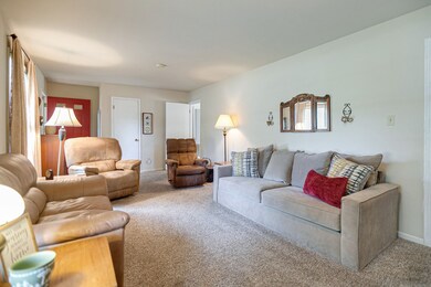 4008 Mcintire Dr, Columbia, TN 38401 - photo 6