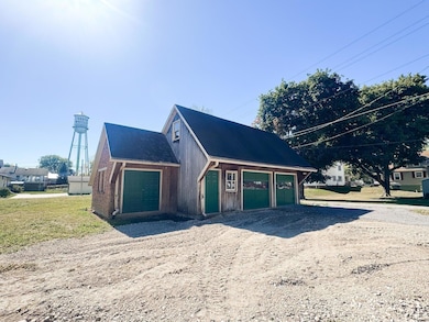 215 N State St, South Whitley, IN 46787 - photo 2