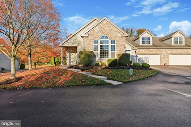 64 Legacy Oaks Dr unit 81, Richboro, PA 18954 - photo 2