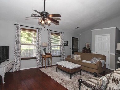 1904 W Phoenix Place, Broken Arrow, OK 74011 - photo 7