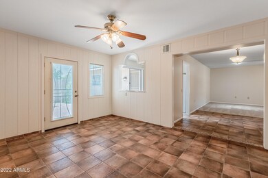 10525 W Granada Dr-19