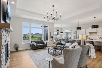 9-web-or-mls-W198N4955 Hickory St-S2410-