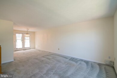 5 Braided Whip Ct, Windsor Mill, MD 21244 - photo 4