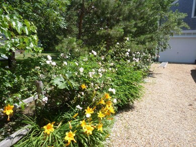 52 Marthas Rd, Edgartown, MA 02539 - photo 4