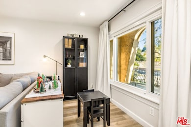 8025 Redlands St unit 13, Playa Del Rey, CA 90293 - photo 6