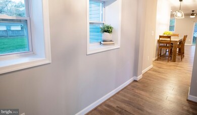 211 Sillery Bay Rd, Pasadena, MD 21122 - photo 7