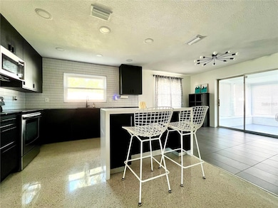 1945 68th Ave S, Saint Petersburg, FL 33712 - photo 3